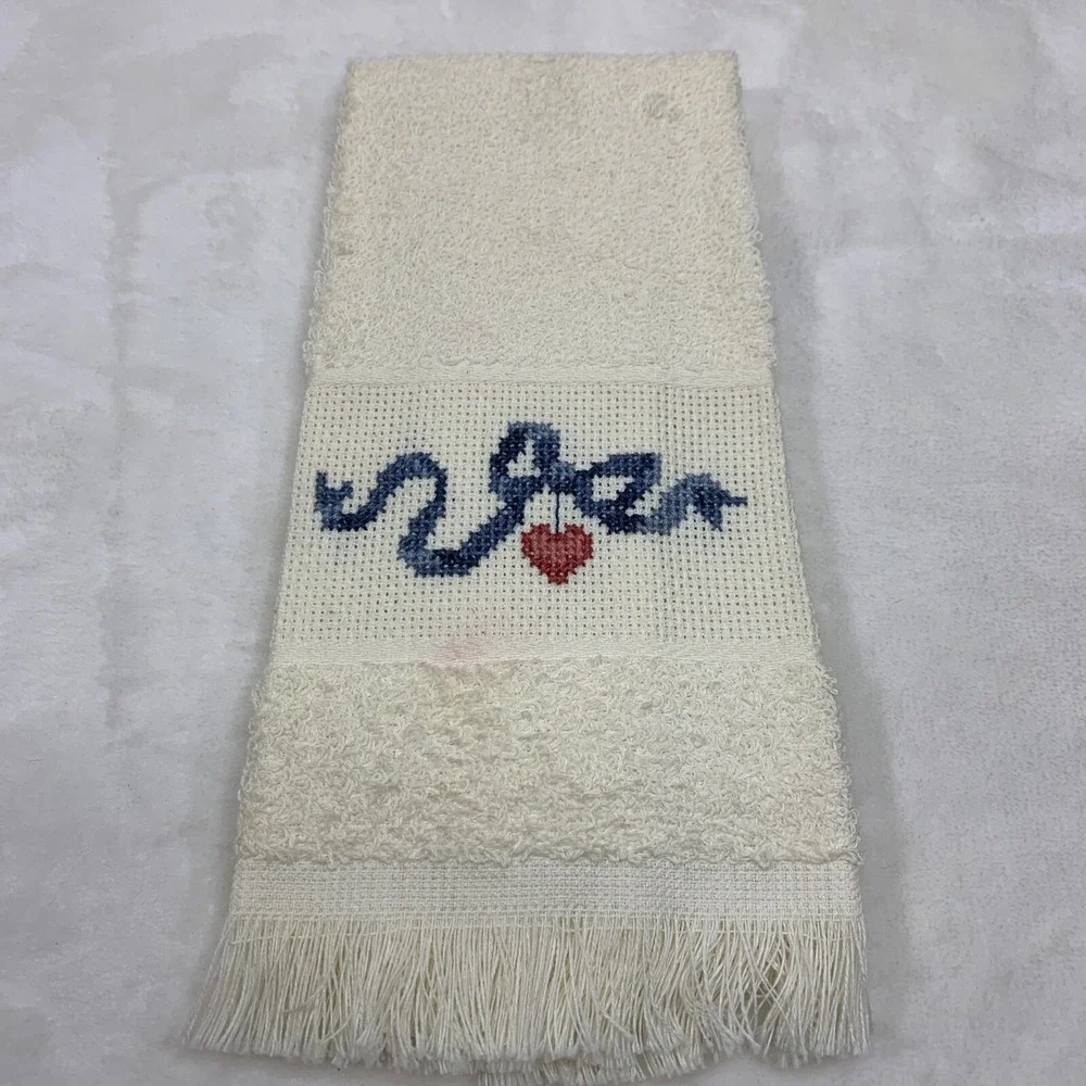 Vintage Completed Cross Stitch Guest Finger Tip Towel Cream Country Bow Heart‎